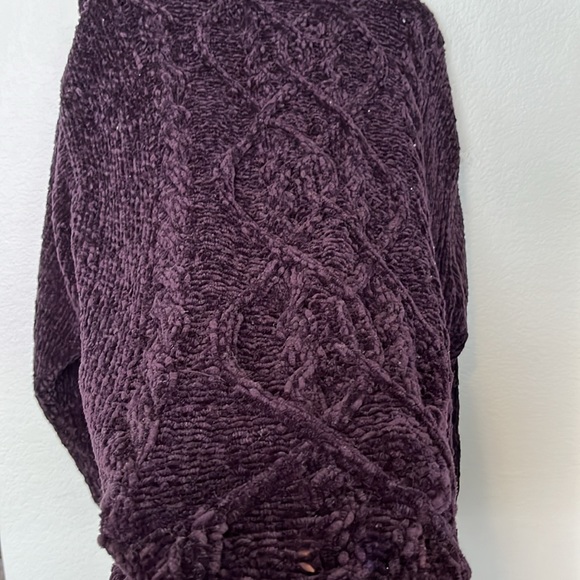 EXPRESS DK PLUM ACRYLIC OVERSIZED SWEATER 27in PIT TO PIT 31in L FROM SHOULDER - Picture 3 of 6